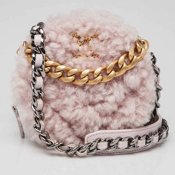 Chanel Pink Shearling Sheepskin Chanel 19 Round Clutch Bag - Picture 1 of 11